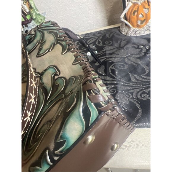 Madi Claire MC Genuine Leather Green Ivy Embossed Shoulder Bag Tassel EUC - Picture 8 of 12